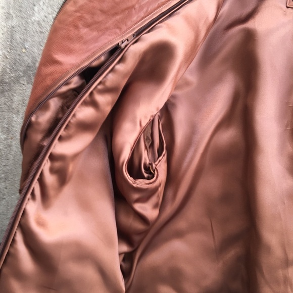 SOLD Wilson's Leather | Vintage Mens Coat - Picture 5 of 9